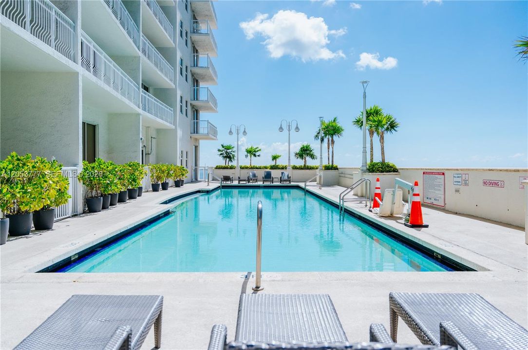 En Venta: $749,990 (2 camas, 2 baños, 1105 Pies cuadrados)