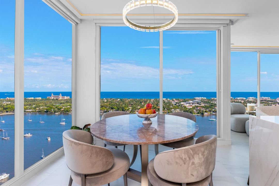Breakfast Area 1