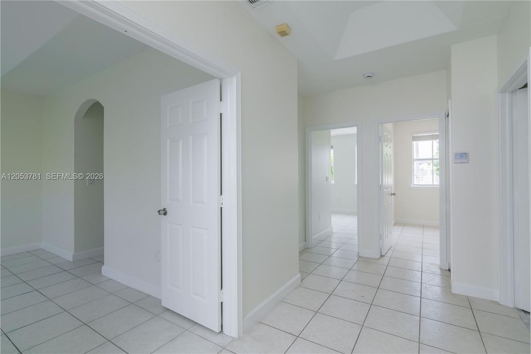 For Rent: $3,500 (3 beds, 2 baths, 1822 Square Feet)
