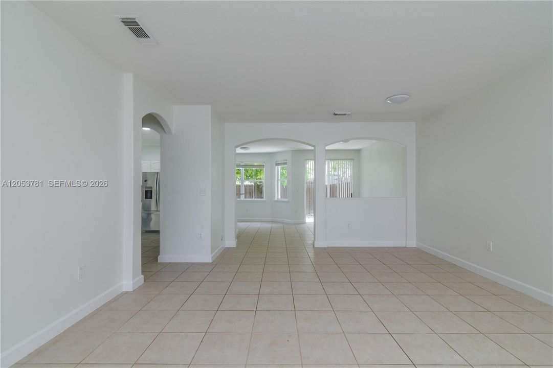 For Rent: $3,500 (3 beds, 2 baths, 1822 Square Feet)