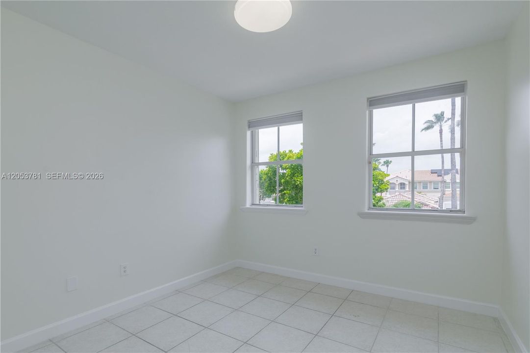 For Rent: $3,500 (3 beds, 2 baths, 1822 Square Feet)