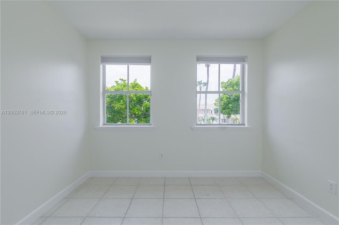 For Rent: $3,500 (3 beds, 2 baths, 1822 Square Feet)