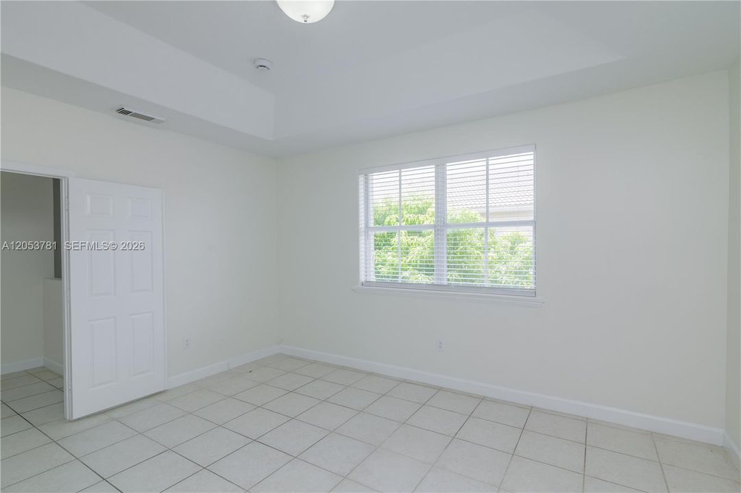 For Rent: $3,500 (3 beds, 2 baths, 1822 Square Feet)