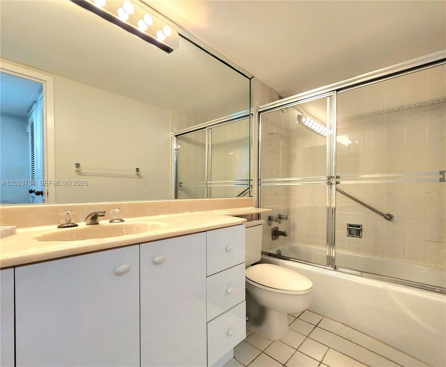 En Venta: $499,000 (2 camas, 2 baños, 1248 Pies cuadrados)