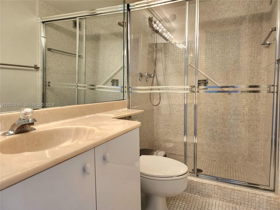 En Venta: $499,000 (2 camas, 2 baños, 1248 Pies cuadrados)