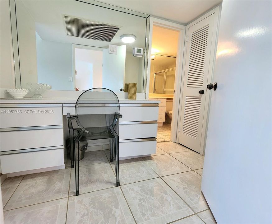 En Venta: $499,000 (2 camas, 2 baños, 1248 Pies cuadrados)