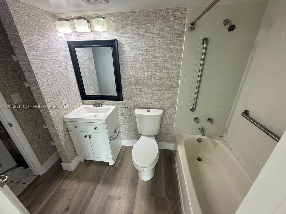 В аренду: $1,800 (1 спален, 1 ванн, 708 Квадратных фут)