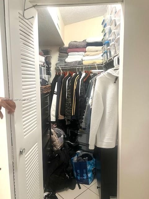 В аренду: $2,095 (2 спален, 2 ванн, 986 Квадратных фут)