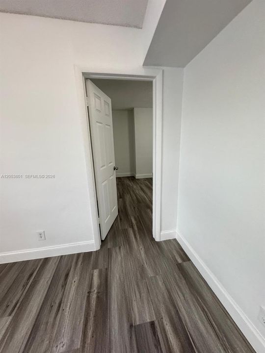 For Rent: $2,000 (2 beds, 1 baths, 10783 Square Feet)