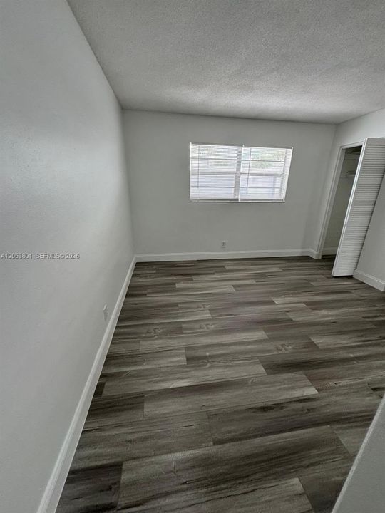 For Rent: $2,000 (2 beds, 1 baths, 10783 Square Feet)