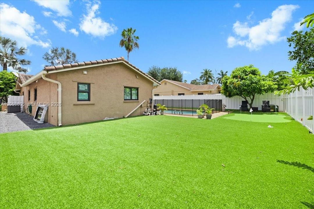 En Venta: $615,000 (3 camas, 2 baños, 1193 Pies cuadrados)
