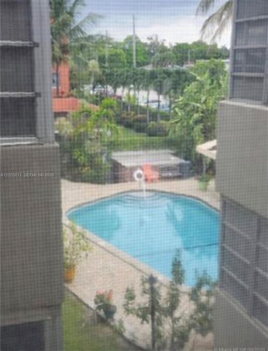 Partial View Pool