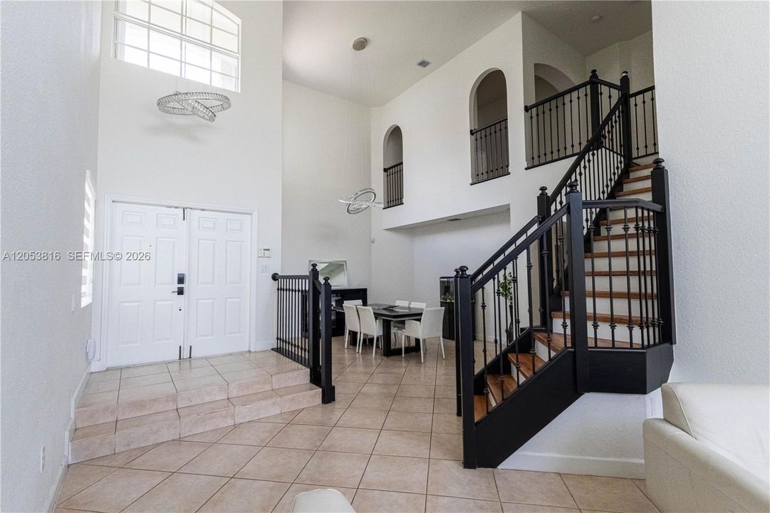 En Venta: $1,490,000 (5 camas, 3 baños, 3052 Pies cuadrados)