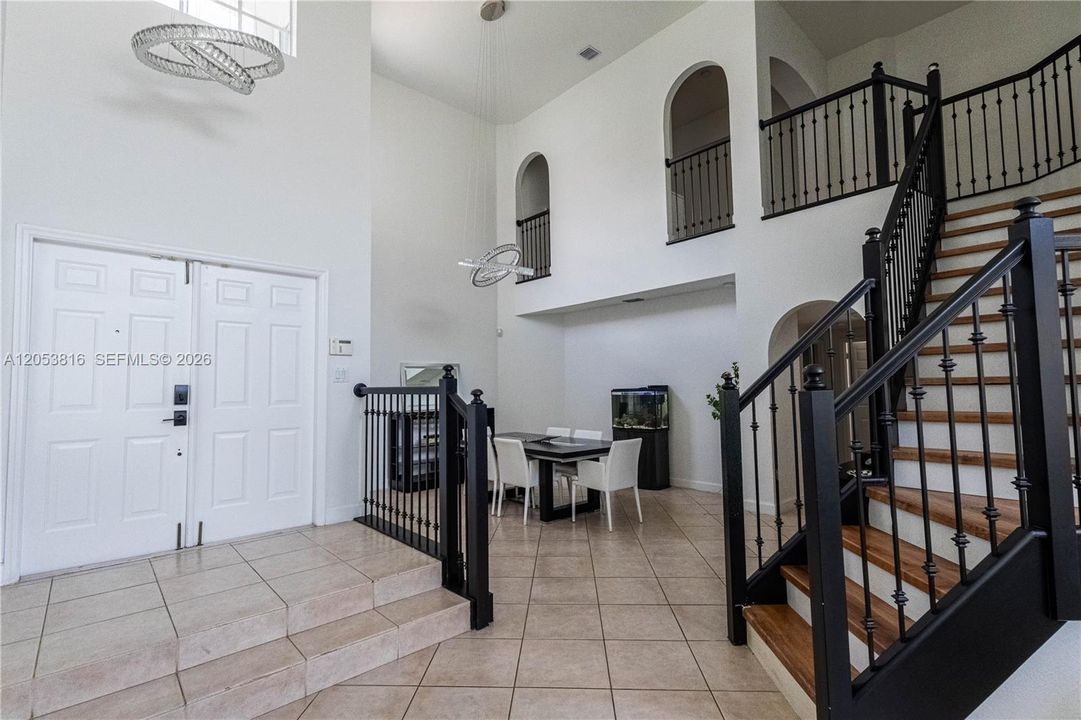 En Venta: $1,490,000 (5 camas, 3 baños, 3052 Pies cuadrados)
