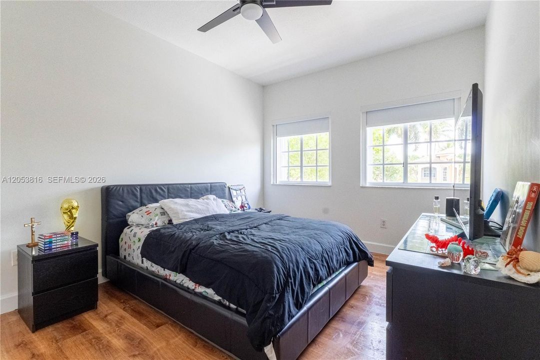 En Venta: $1,490,000 (5 camas, 3 baños, 3052 Pies cuadrados)