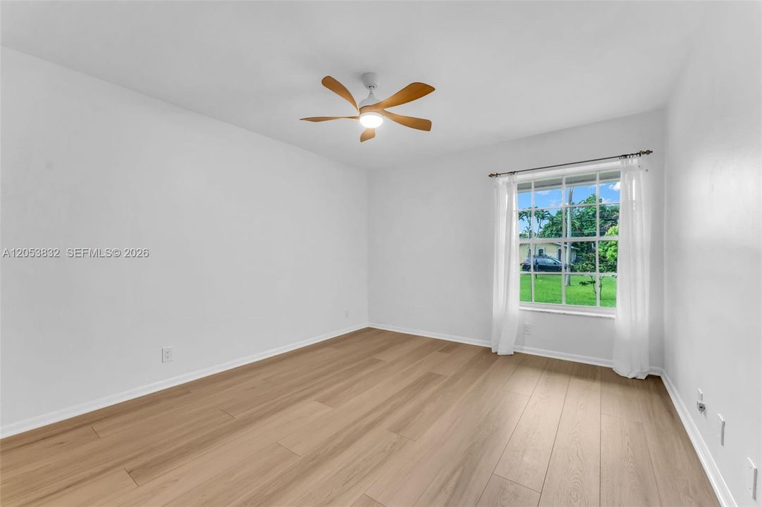 En Venta: $1,249,000 (3 camas, 2 baños, 2083 Pies cuadrados)