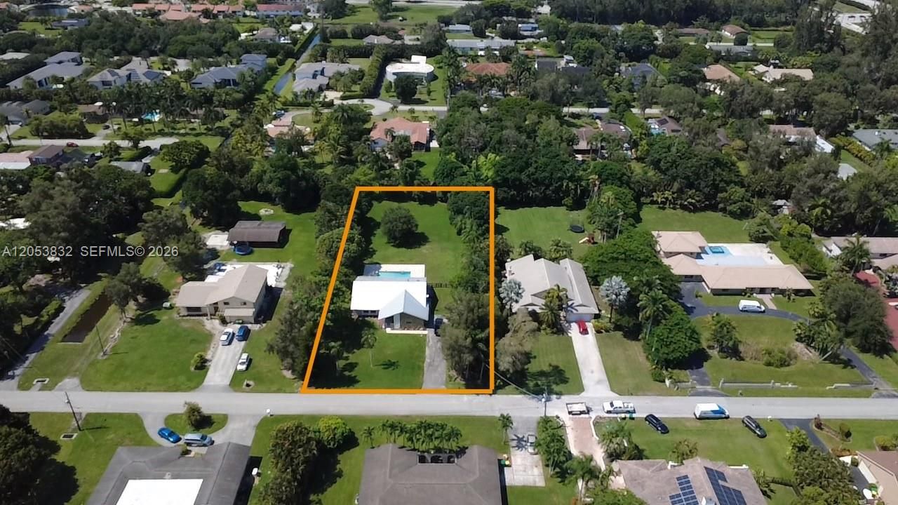 En Venta: $1,249,000 (3 camas, 2 baños, 2083 Pies cuadrados)