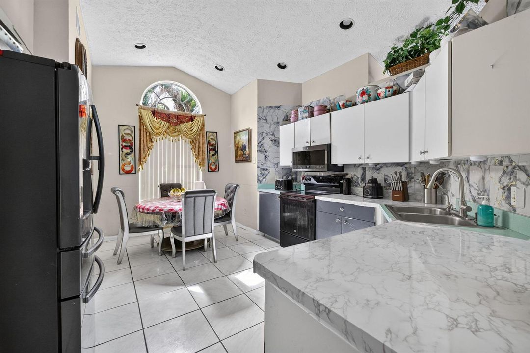 12-web-or-mls-3A5A2995