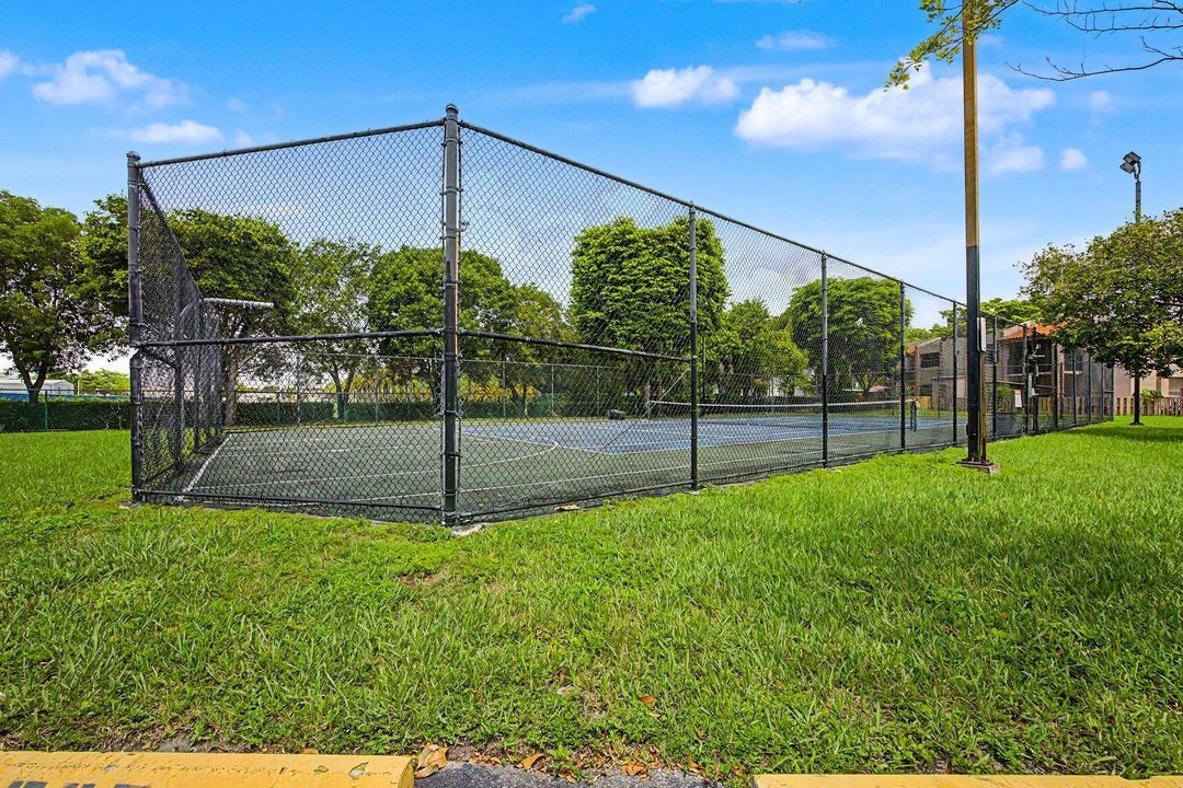 Jessica house pic 15 -Tennis Court