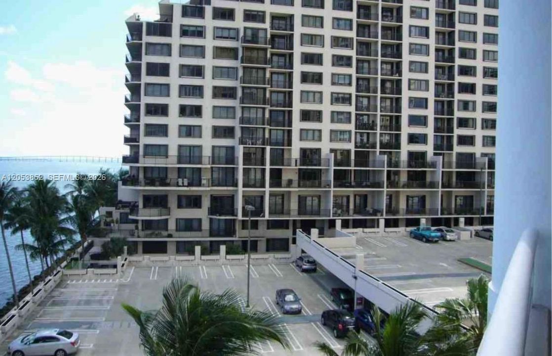 En Venta: $1,000,000 (2 camas, 2 baños, 1306 Pies cuadrados)