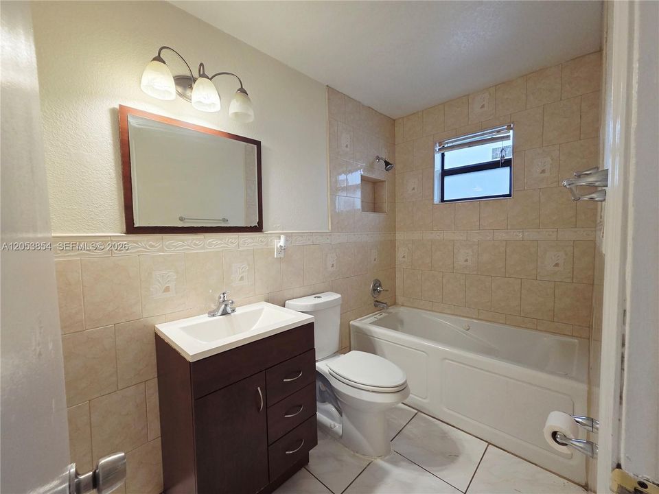 В аренду: $3,000 (3 спален, 2 ванн, 1520 Квадратных фут)