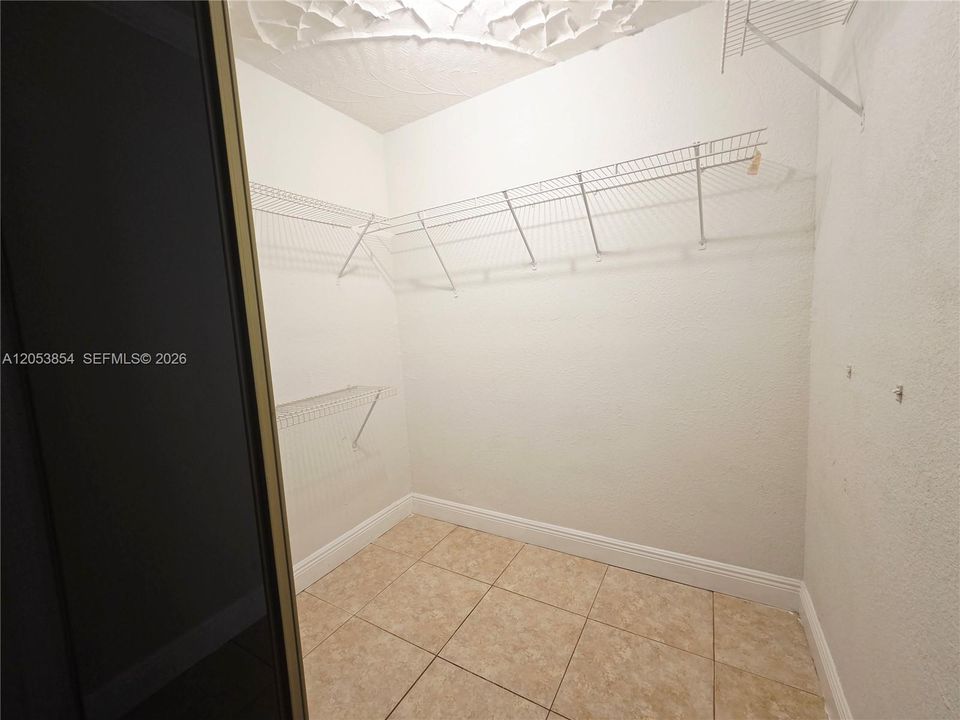 В аренду: $3,000 (3 спален, 2 ванн, 1520 Квадратных фут)