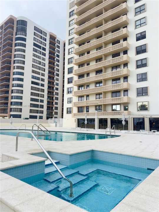 В аренду: $3,300 (1 спален, 1 ванн, 1019 Квадратных фут)