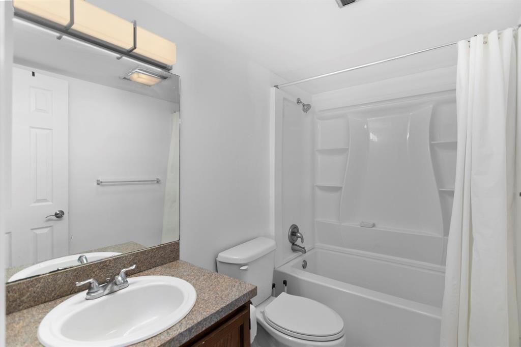 7556.guest bathroom