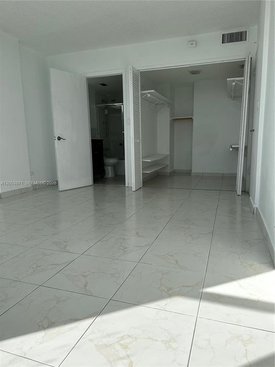 En Venta: $225,000 (2 camas, 2 baños, 1025 Pies cuadrados)