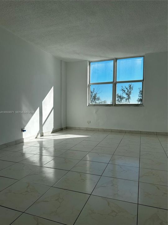 En Venta: $225,000 (2 camas, 2 baños, 1025 Pies cuadrados)