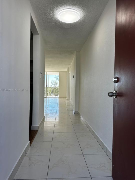 En Venta: $225,000 (2 camas, 2 baños, 1025 Pies cuadrados)
