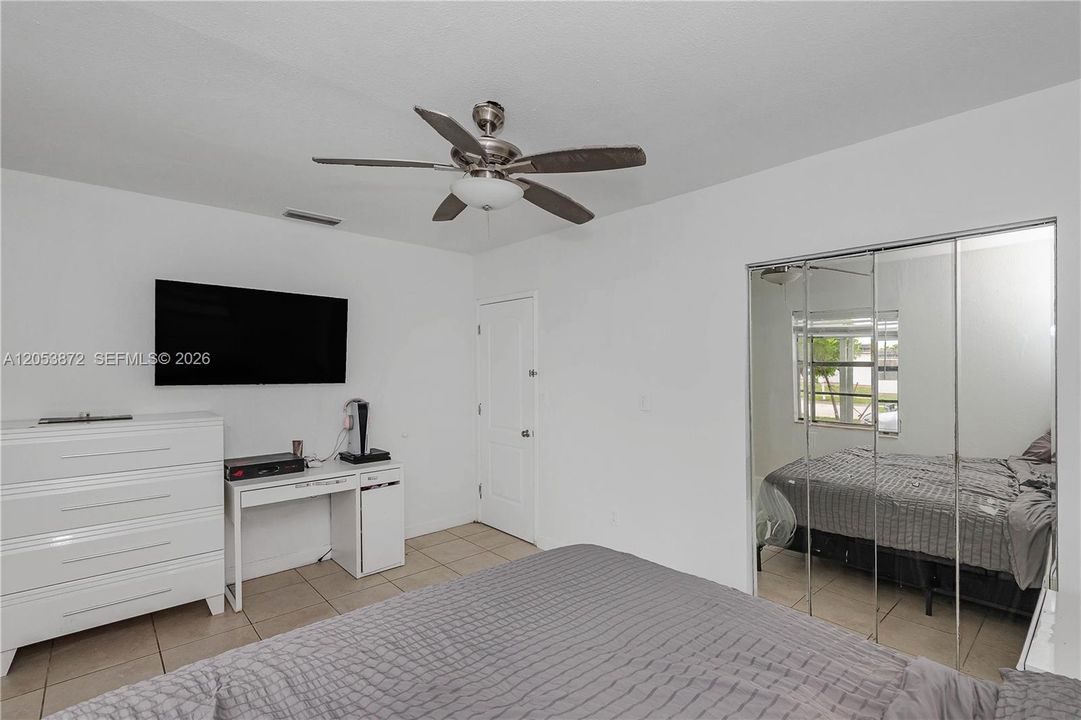En Venta: $480,000 (2 camas, 1 baños, 775 Pies cuadrados)