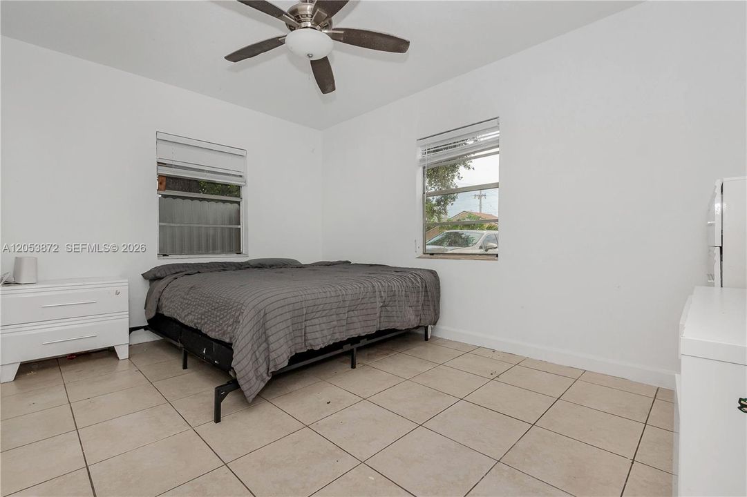 En Venta: $480,000 (2 camas, 1 baños, 775 Pies cuadrados)