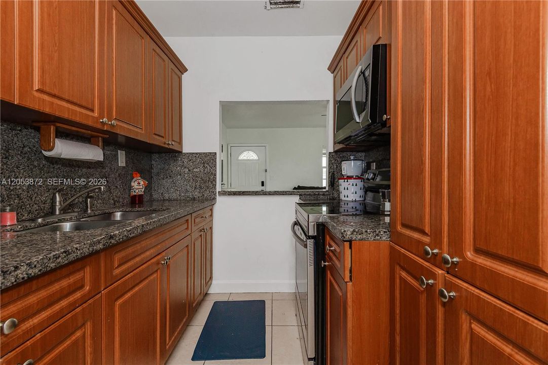 En Venta: $480,000 (2 camas, 1 baños, 775 Pies cuadrados)