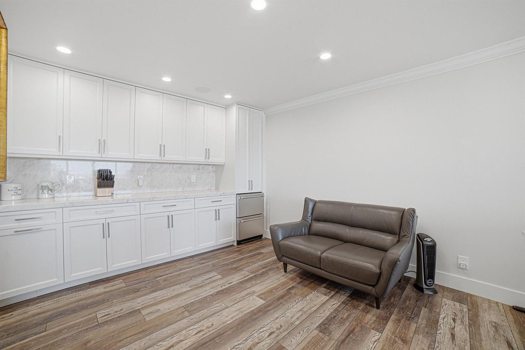 Kitchen-E