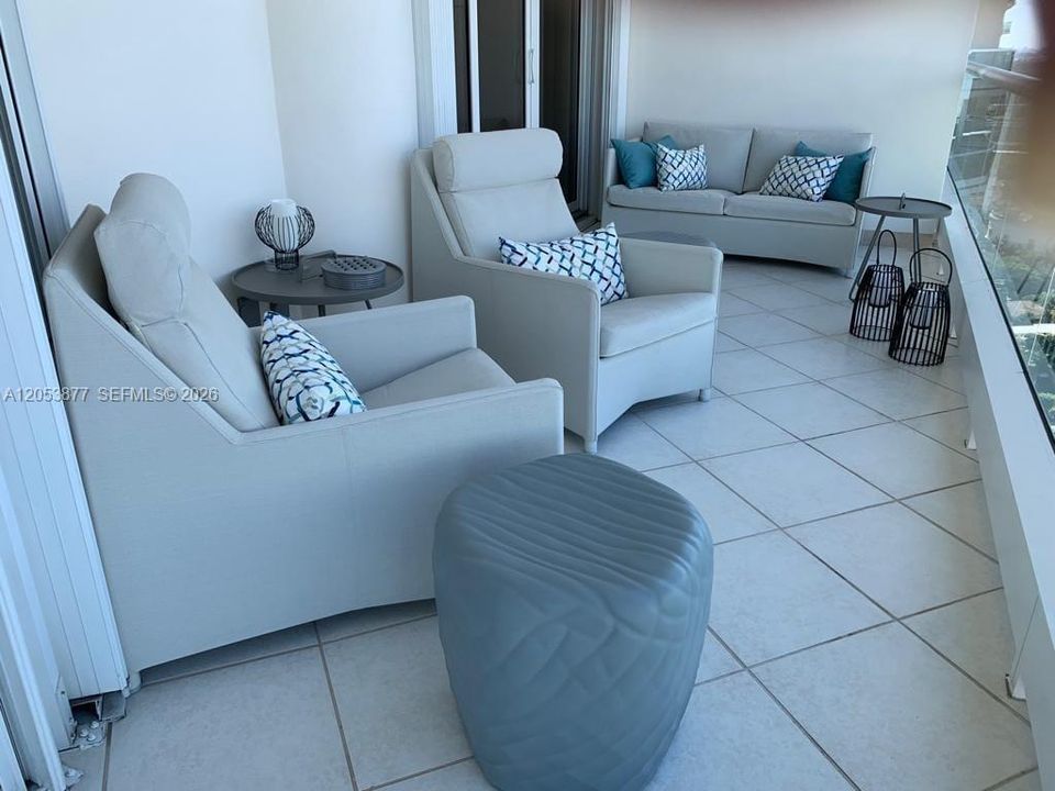 En Renta: $12,900 (2 camas, 2 baños, 2730 Pies cuadrados)