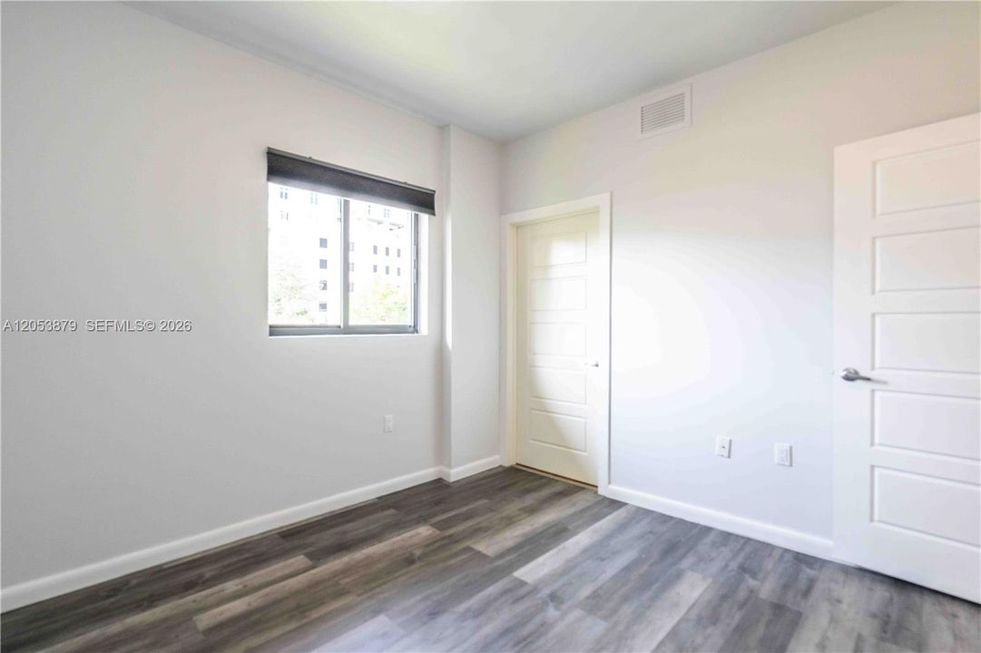 For Rent: $4,100 (2 beds, 2 baths, 1192 Square Feet)
