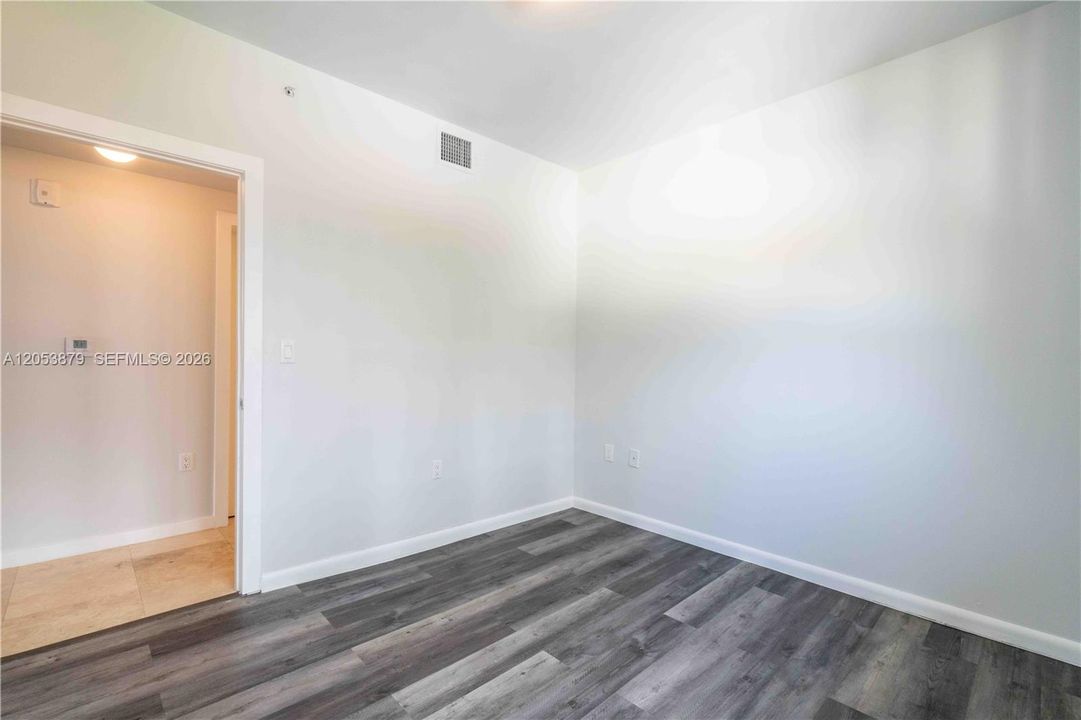 For Rent: $4,100 (2 beds, 2 baths, 1192 Square Feet)