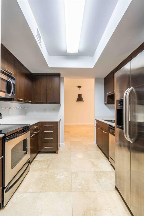 For Rent: $4,100 (2 beds, 2 baths, 1192 Square Feet)