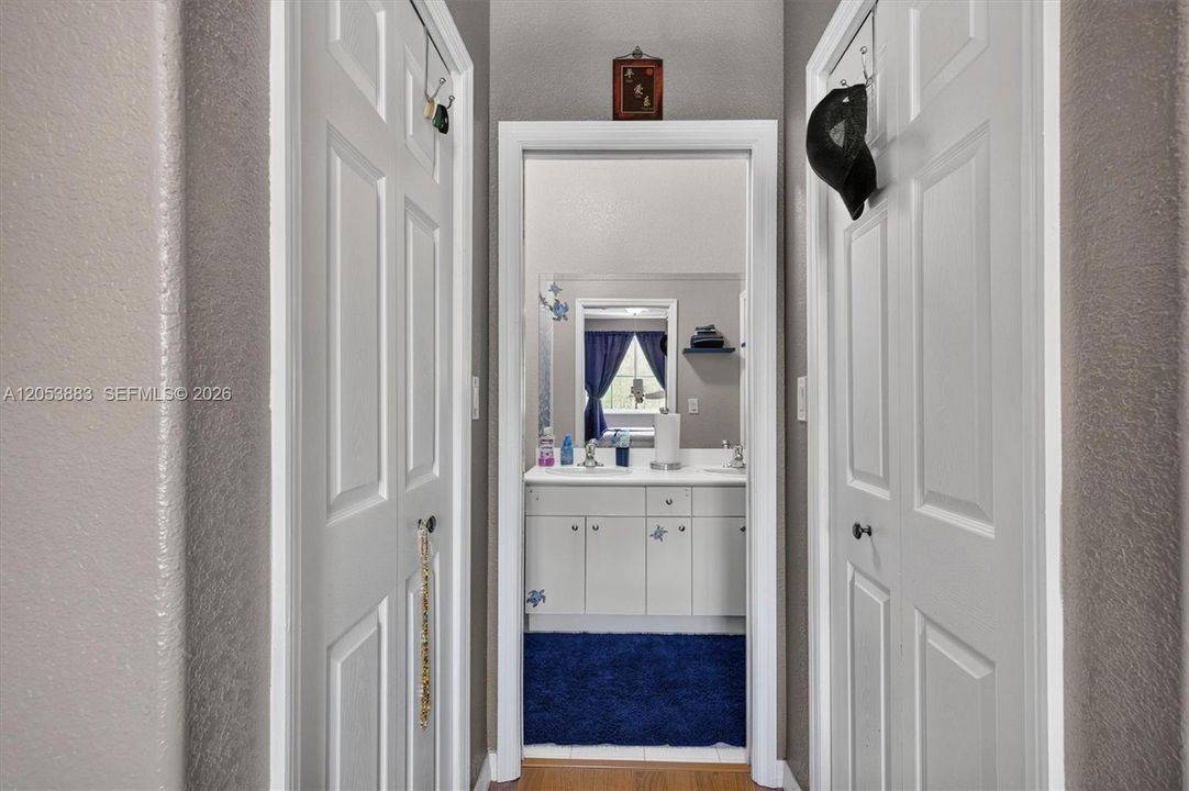 For Sale: $400,543 (4 beds, 2 baths, 1728 Square Feet)