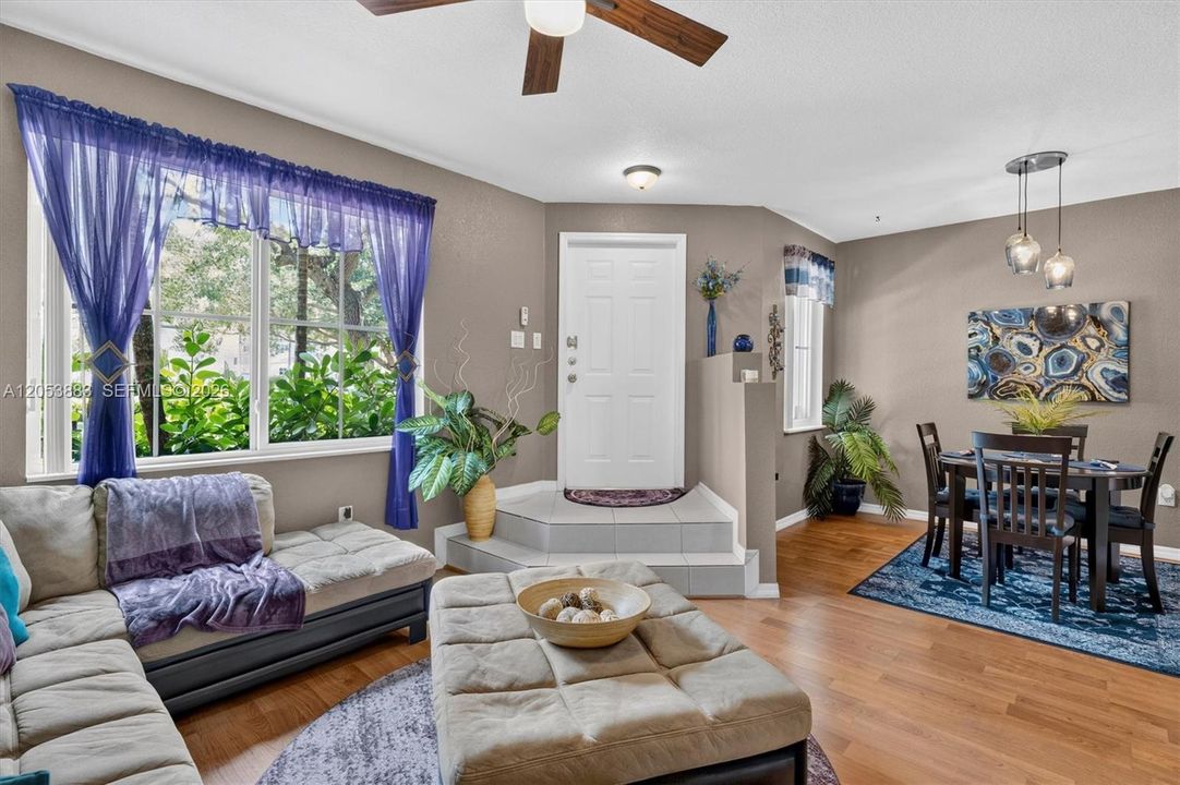 For Sale: $400,543 (4 beds, 2 baths, 1728 Square Feet)