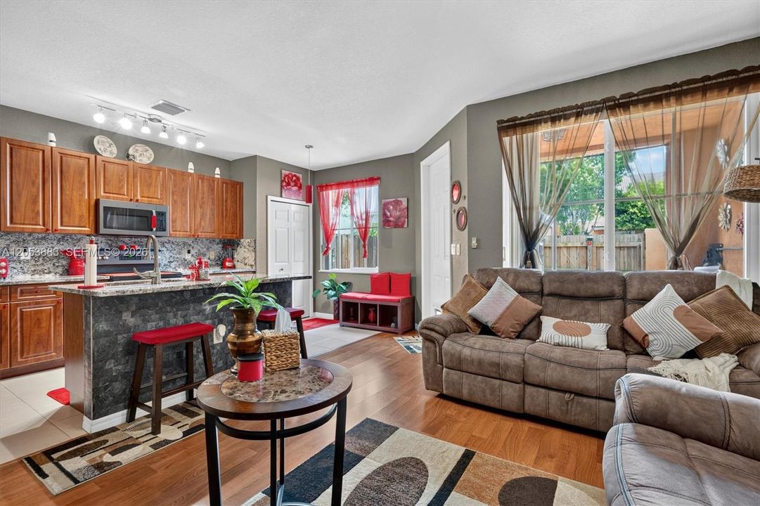 Kitchen - Family Rm View