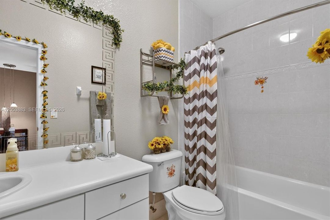 For Sale: $400,543 (4 beds, 2 baths, 1728 Square Feet)