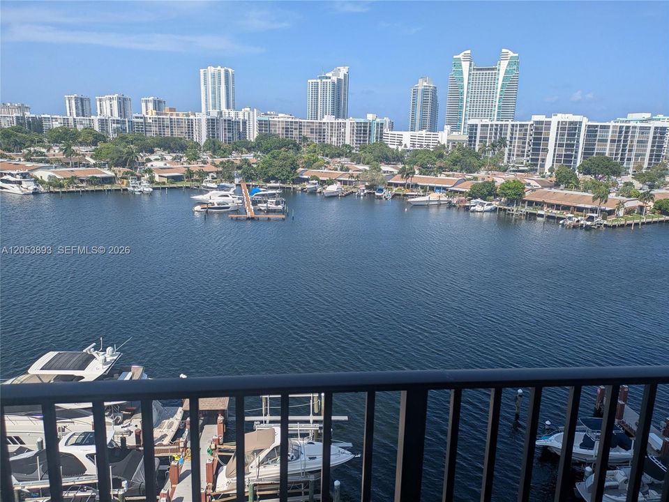 На продажу: $464,900 (2 спален, 2 ванн, 1692 Квадратных фут)