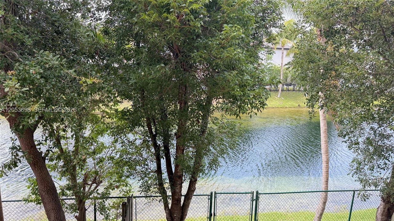 На продажу: $379,000 (3 спален, 2 ванн, 1572 Квадратных фут)