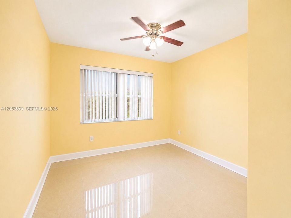 В аренду: $2,500 (3 спален, 2 ванн, 1379 Квадратных фут)