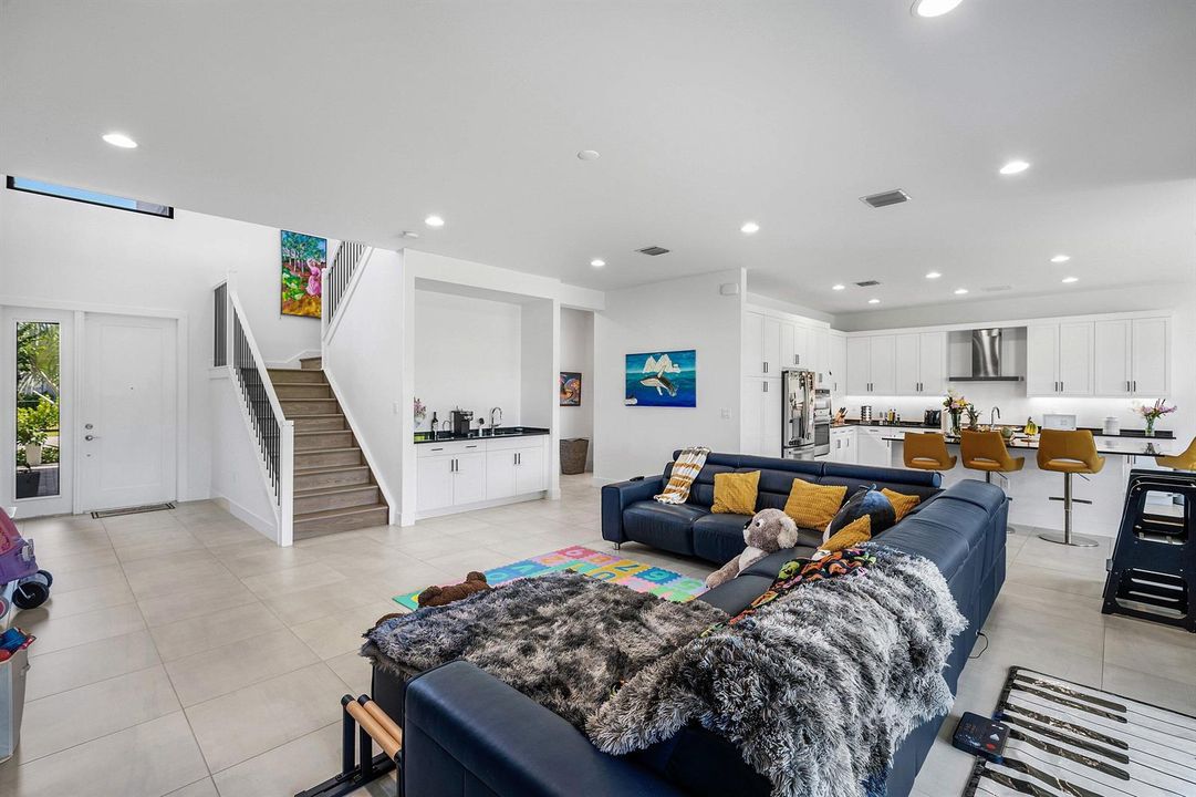 010-8381FishersIslandWay-BocaRaton-FL-33