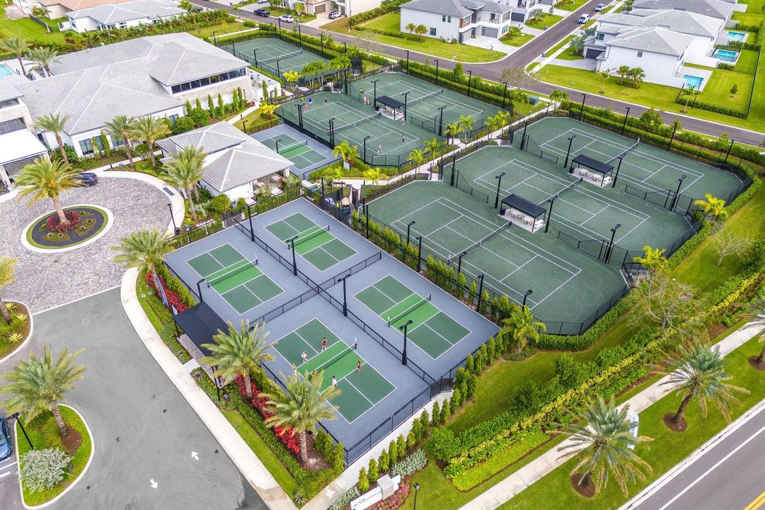 056-8252CrystalDownsAvenue-BocaRaton-FL-