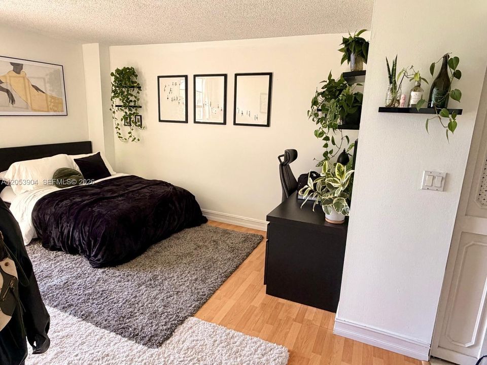 En Venta: $179,000 (1 camas, 1 baños, 741 Pies cuadrados)