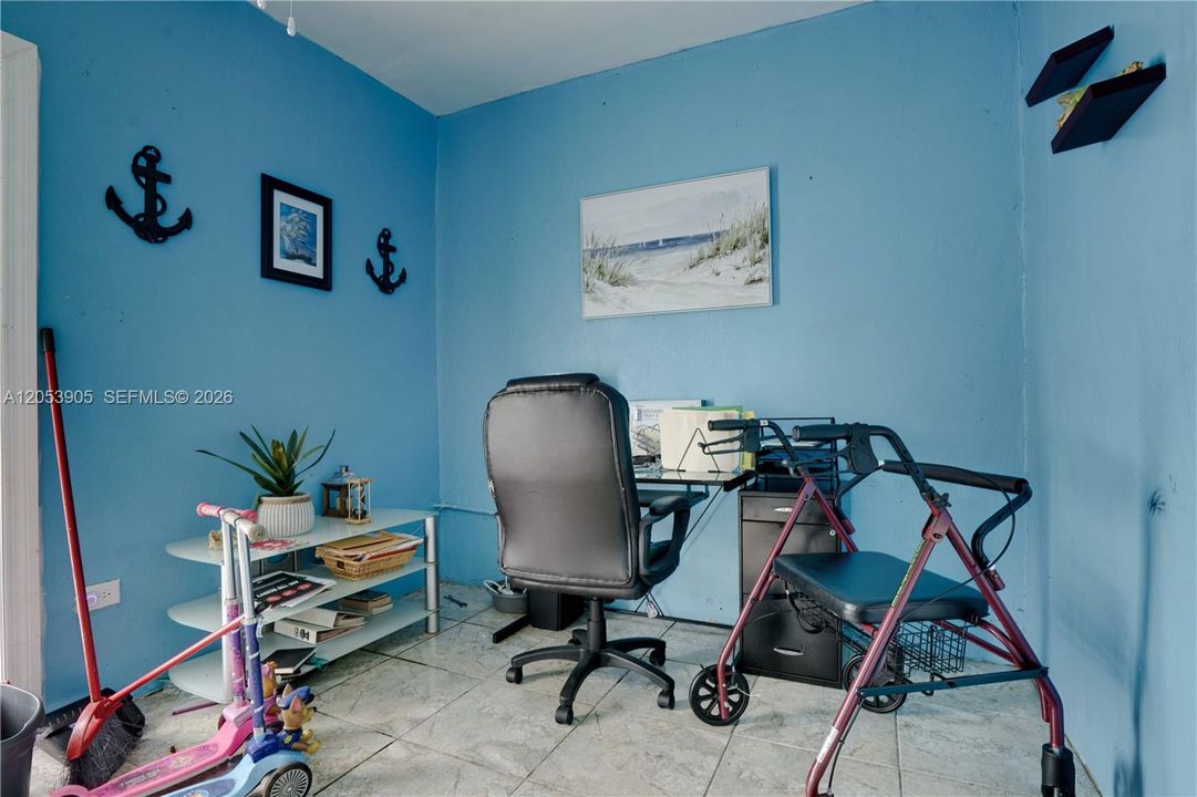 En Venta: $415,000 (2 camas, 2 baños, 1352 Pies cuadrados)